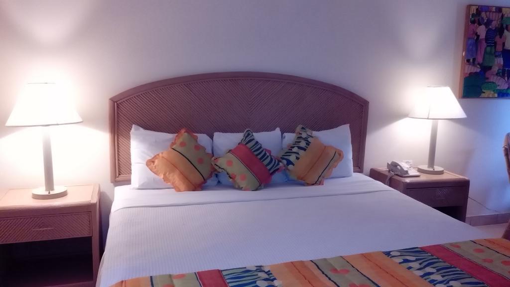 Club Ambiance (Adults Only) Runaway Bay Quarto foto