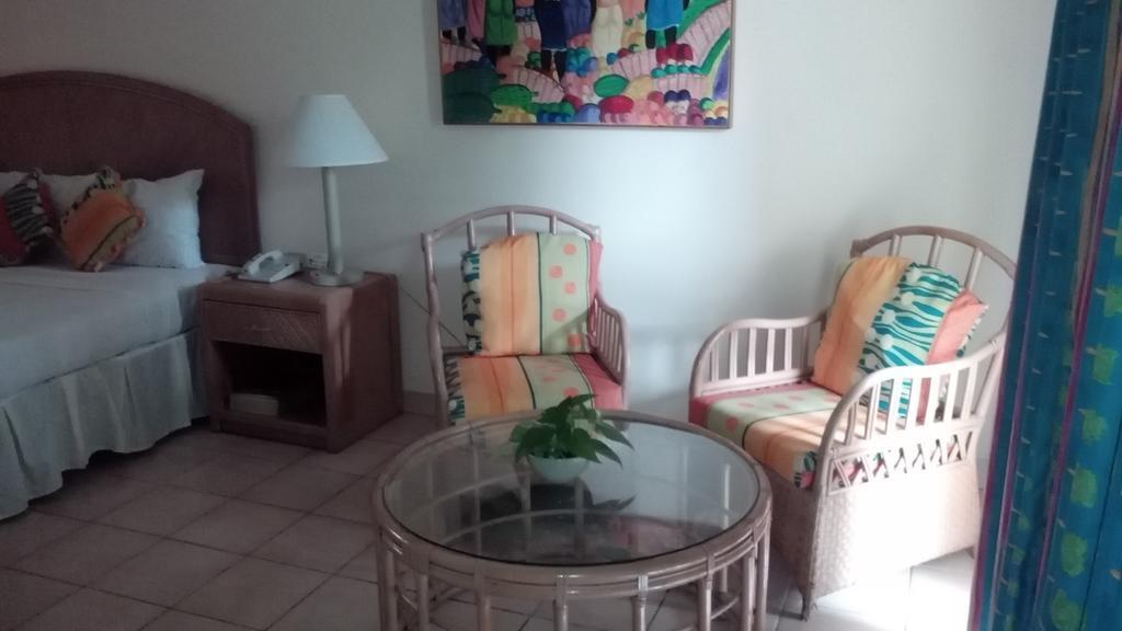 Club Ambiance (Adults Only) Runaway Bay Quarto foto