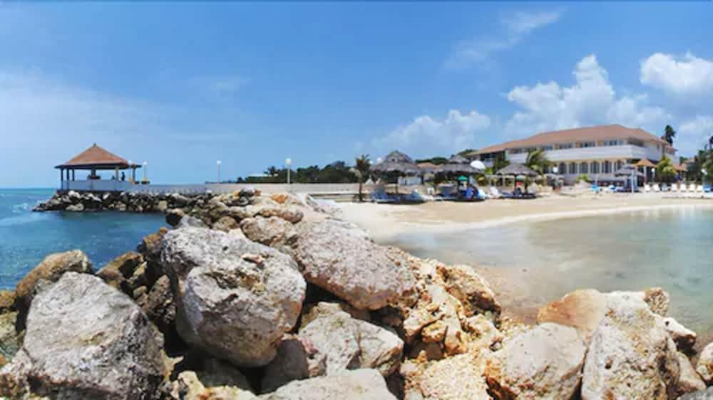 Club Ambiance (Adults Only) Runaway Bay Exterior foto
