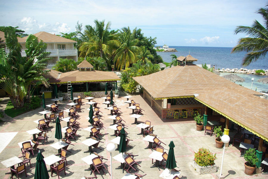 Club Ambiance (Adults Only) Runaway Bay Exterior foto
